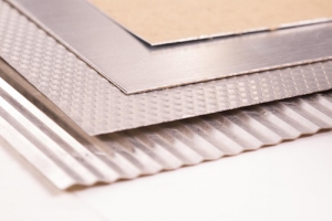 Алюминиевое покрытие с бумажной подкладкой для защитного слоя изоляции.